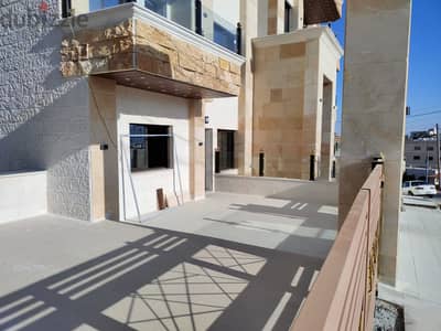 شقة ارضية مساحتها (164) متر مربع للبيع في شفا بدران _ الكوم 0