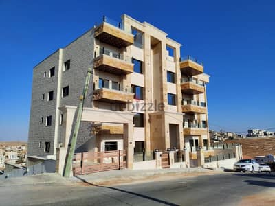 شقة ارضية مساحتها (150) متر مربع للبيع في شفا بدران _ الكوم 11