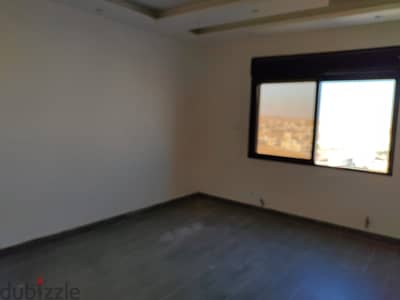 شقة ارضية مساحتها (150) متر مربع للبيع في شفا بدران _ الكوم 15