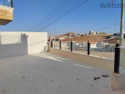 شقة ارضية مساحتها (165) متر مربع للبيع في شفا بدران _ الكوم 3