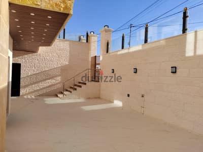 شقة ارضية مساحتها (165) متر مربع للبيع في شفا بدران _ الكوم 4